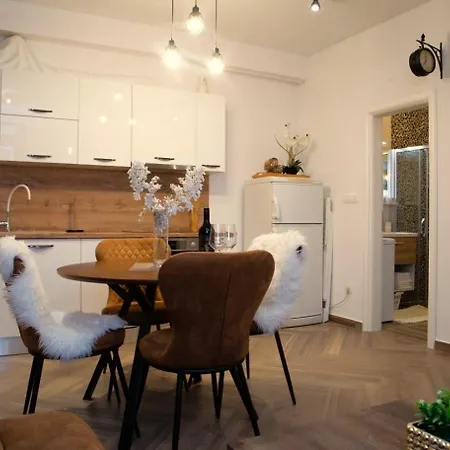 Ferienwohnung Madona Di Sinj Exterior foto