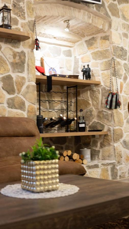 Madona Di Apartment